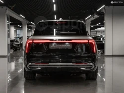 Hongqi E-HS9 3